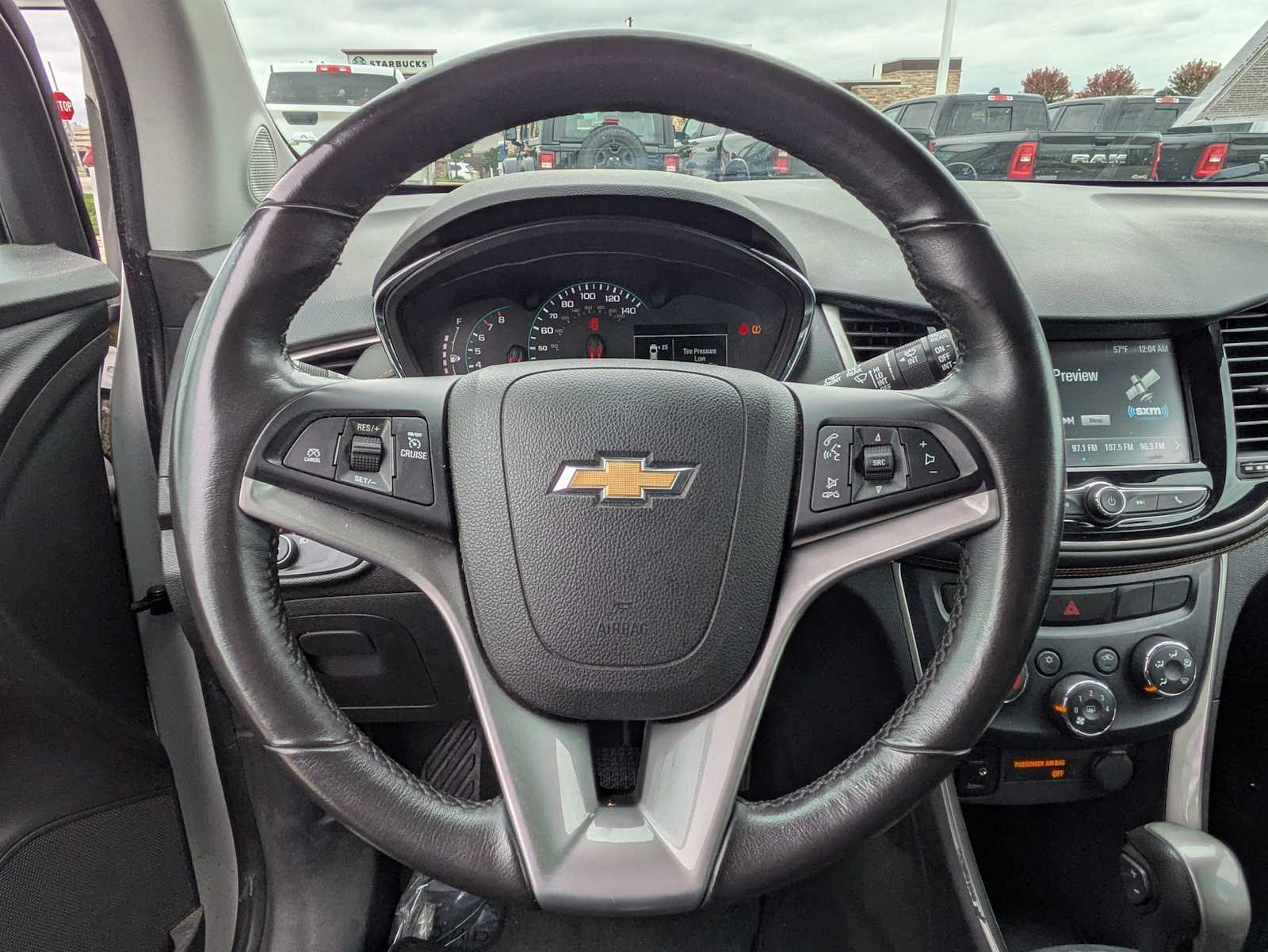 Thumbnail: 2017 Chevrolet Trax - 21