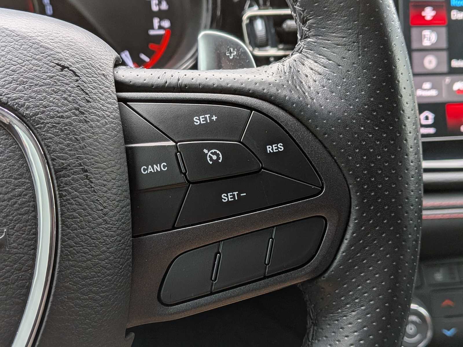 Thumbnail: 2021 Dodge Durango - 25