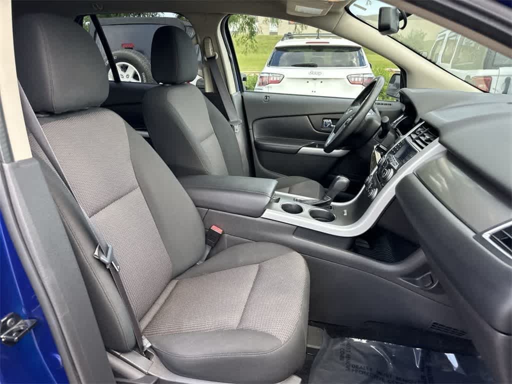 Thumbnail: 2014 Ford Edge - 14