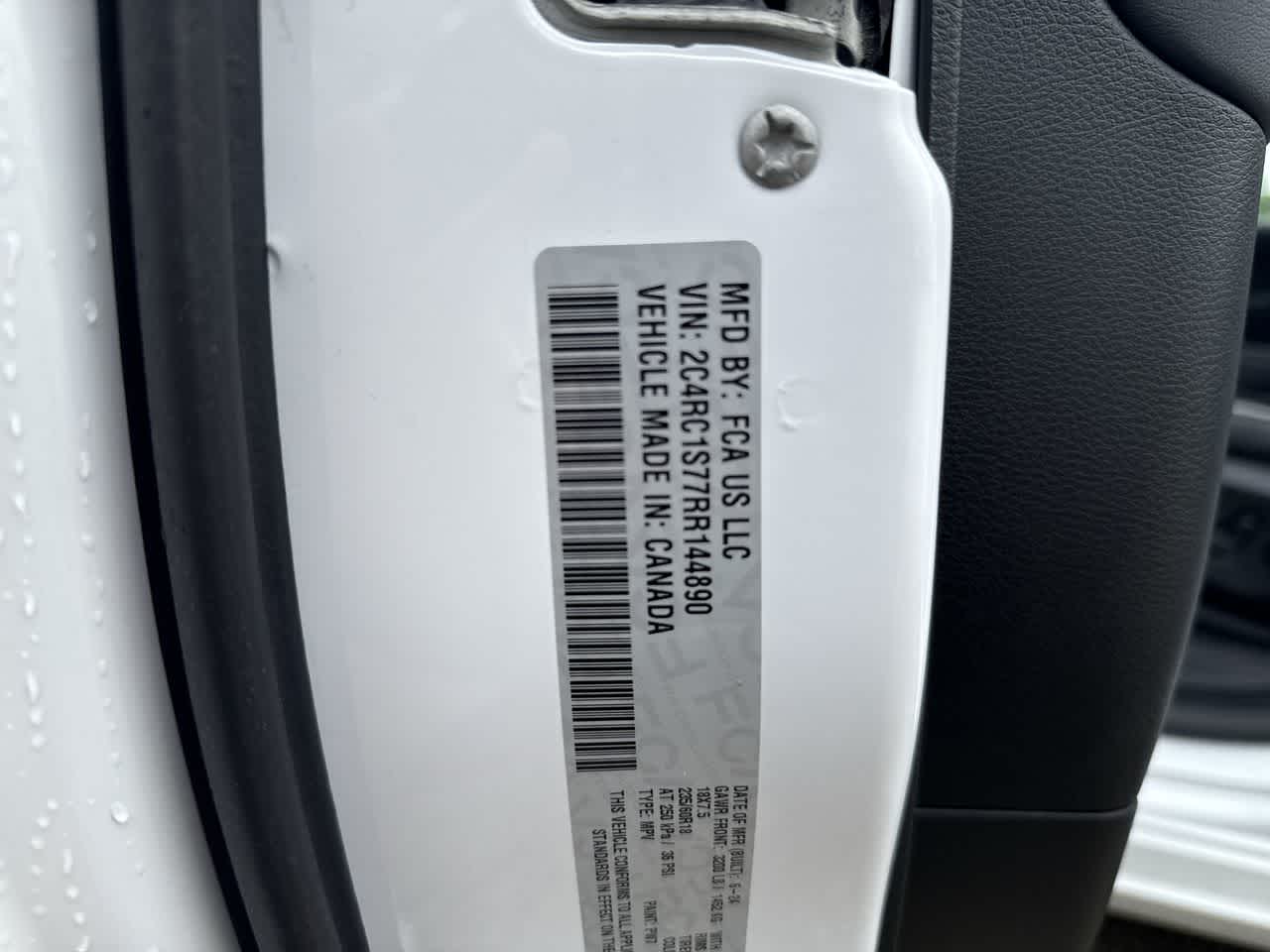 Thumbnail: 2024 Chrysler Pacifica - 38