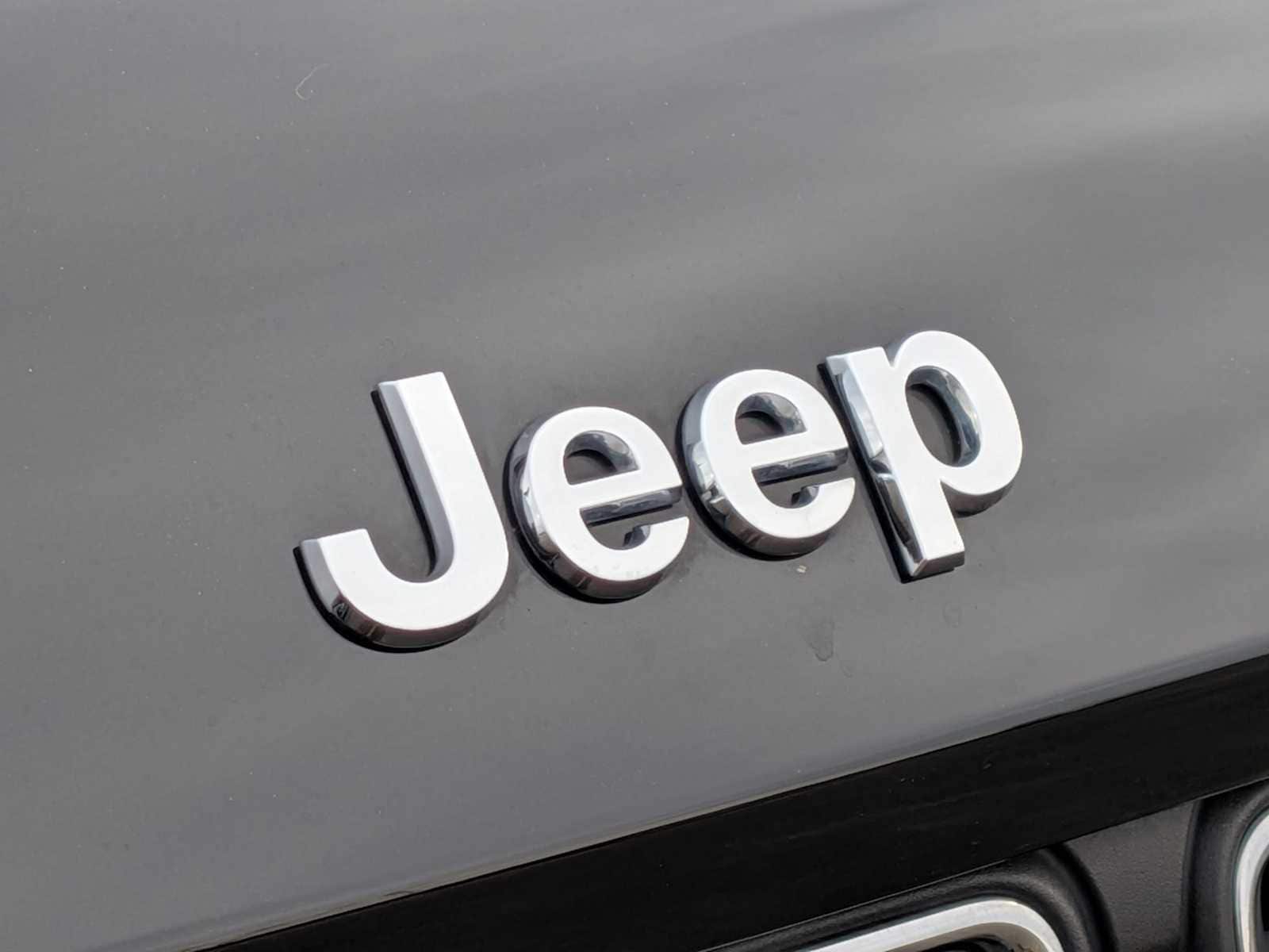 Thumbnail: 2023 Jeep Grand Cherokee - 13