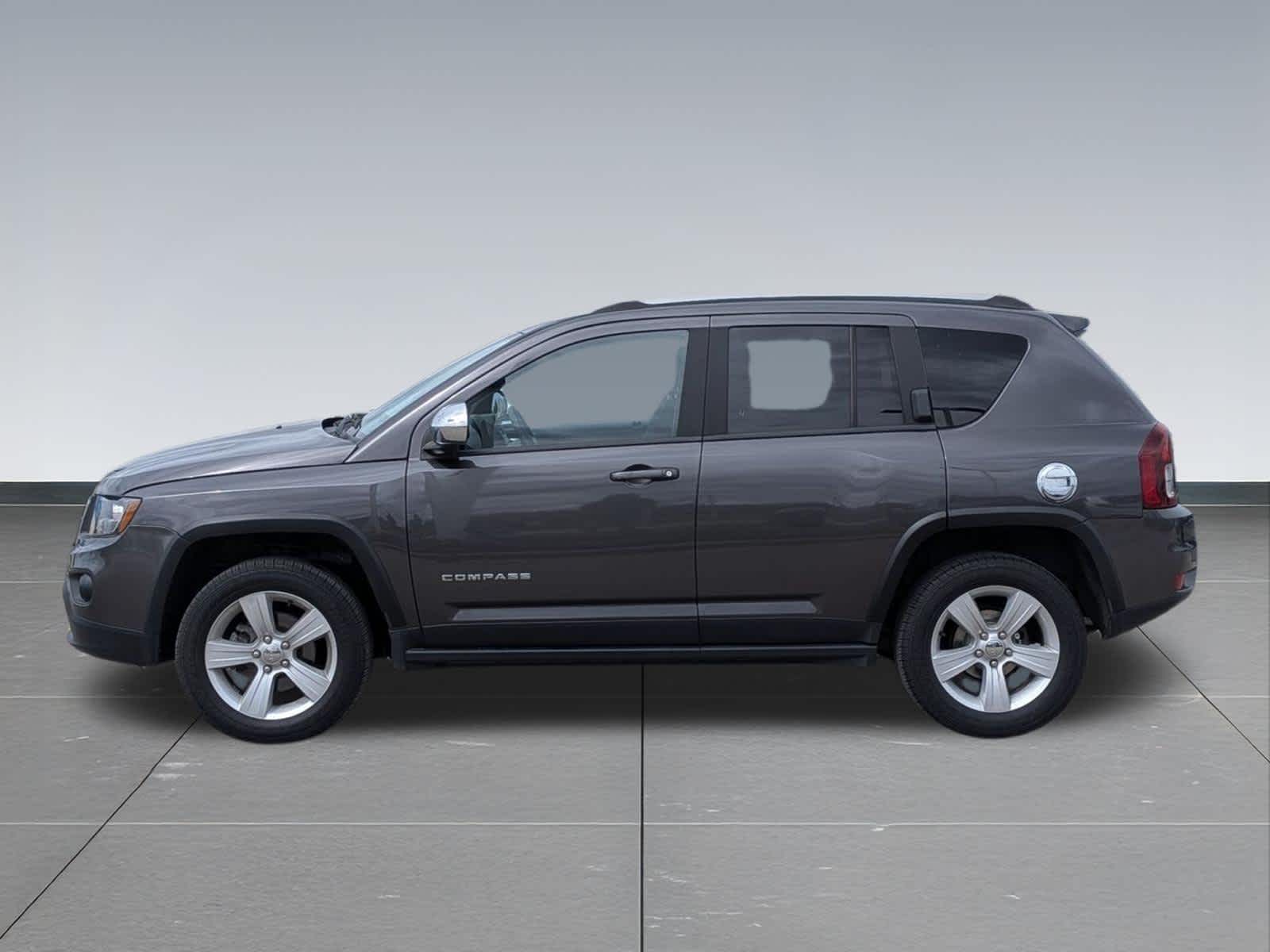 Thumbnail: 2017 Jeep Compass - 2