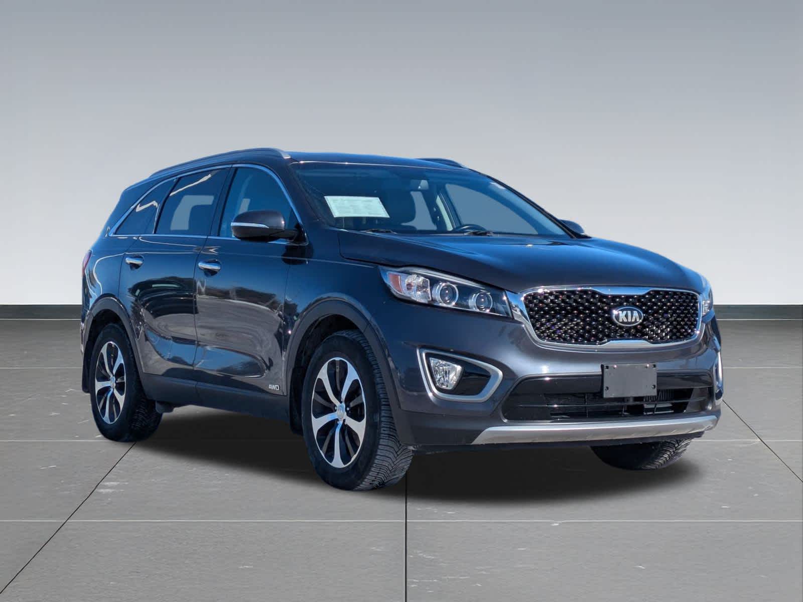 Thumbnail: 2016 Kia Sorento - 8