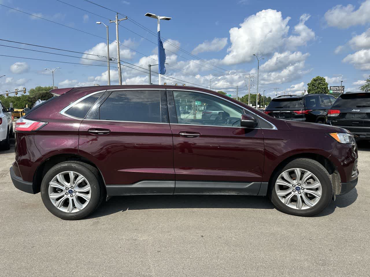 Thumbnail: 2021 Ford Edge - 6