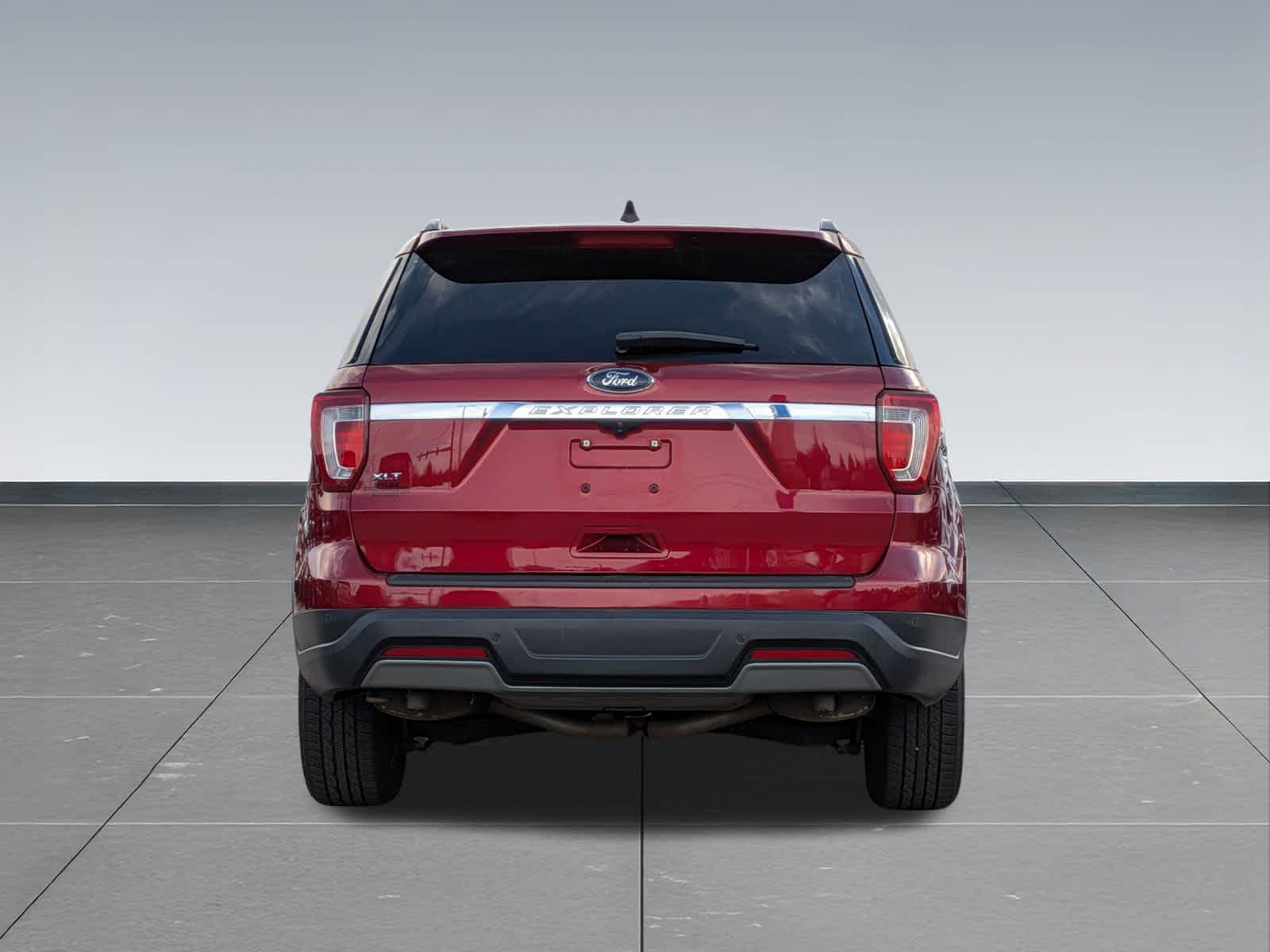 Thumbnail: 2019 Ford Explorer - 5