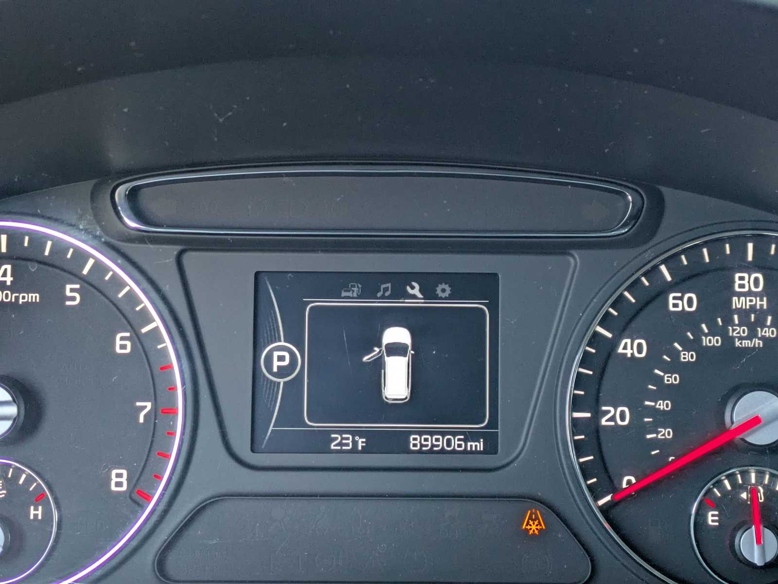 Thumbnail: 2016 Kia Sorento - 29