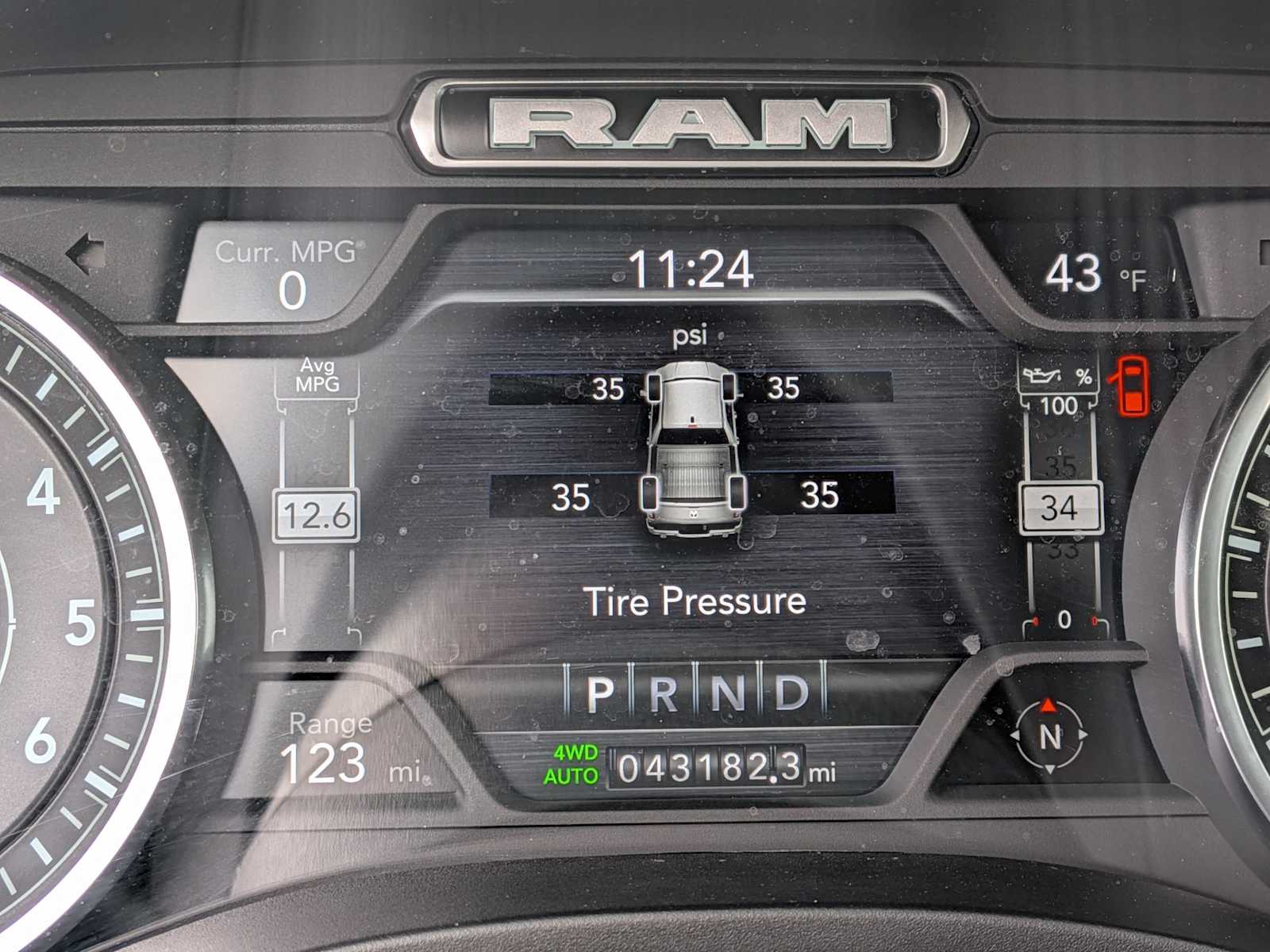 Thumbnail: 2023 RAM 1500 - 33