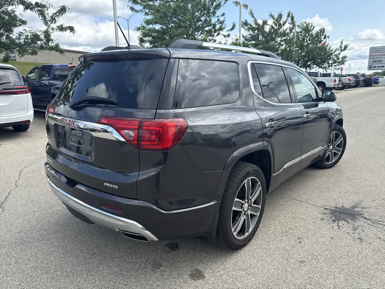 Thumbnail: 2017 GMC Acadia - 6