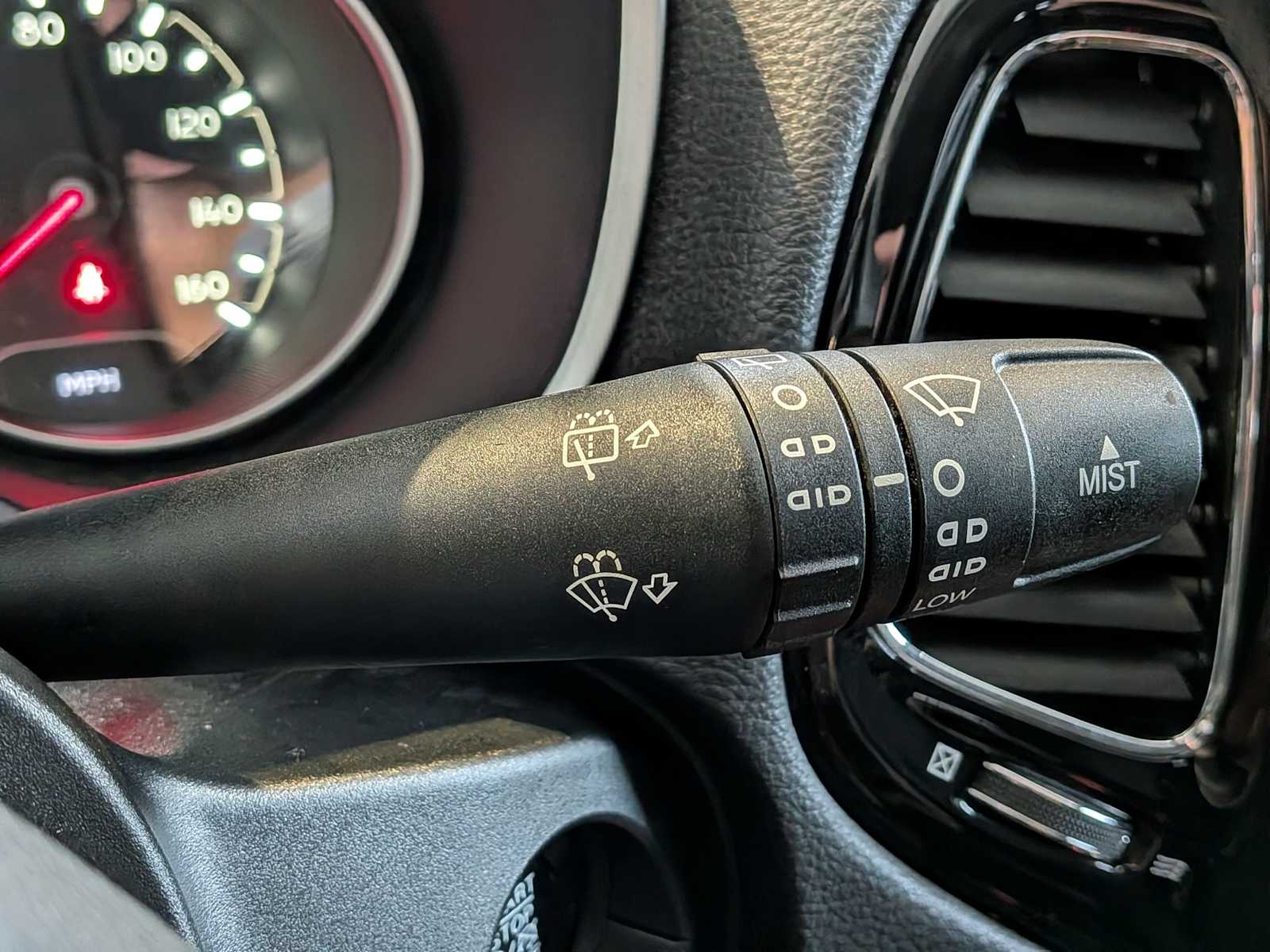 Thumbnail: 2018 Jeep Compass - 23