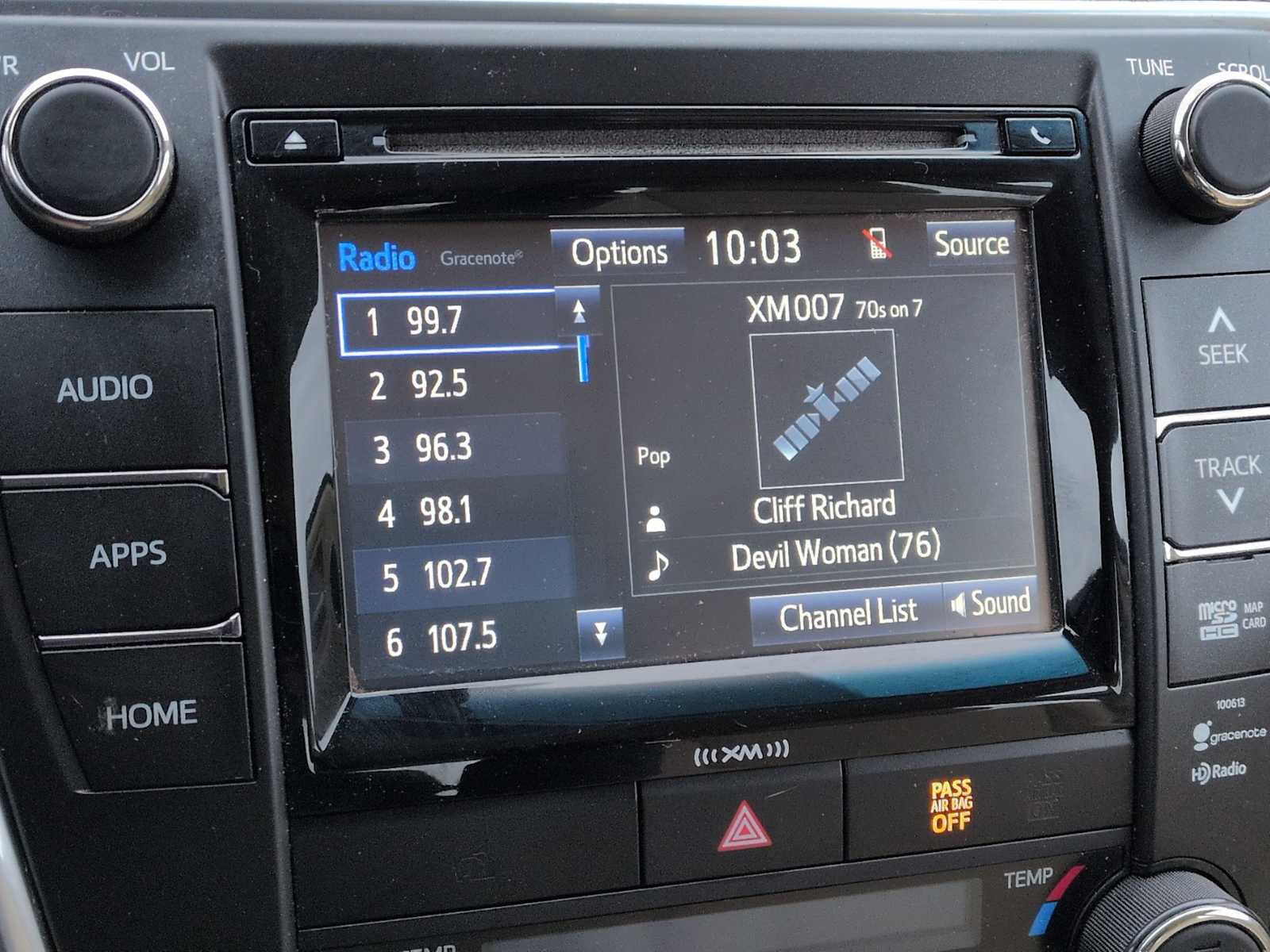 Thumbnail: 2016 Toyota Camry - 28