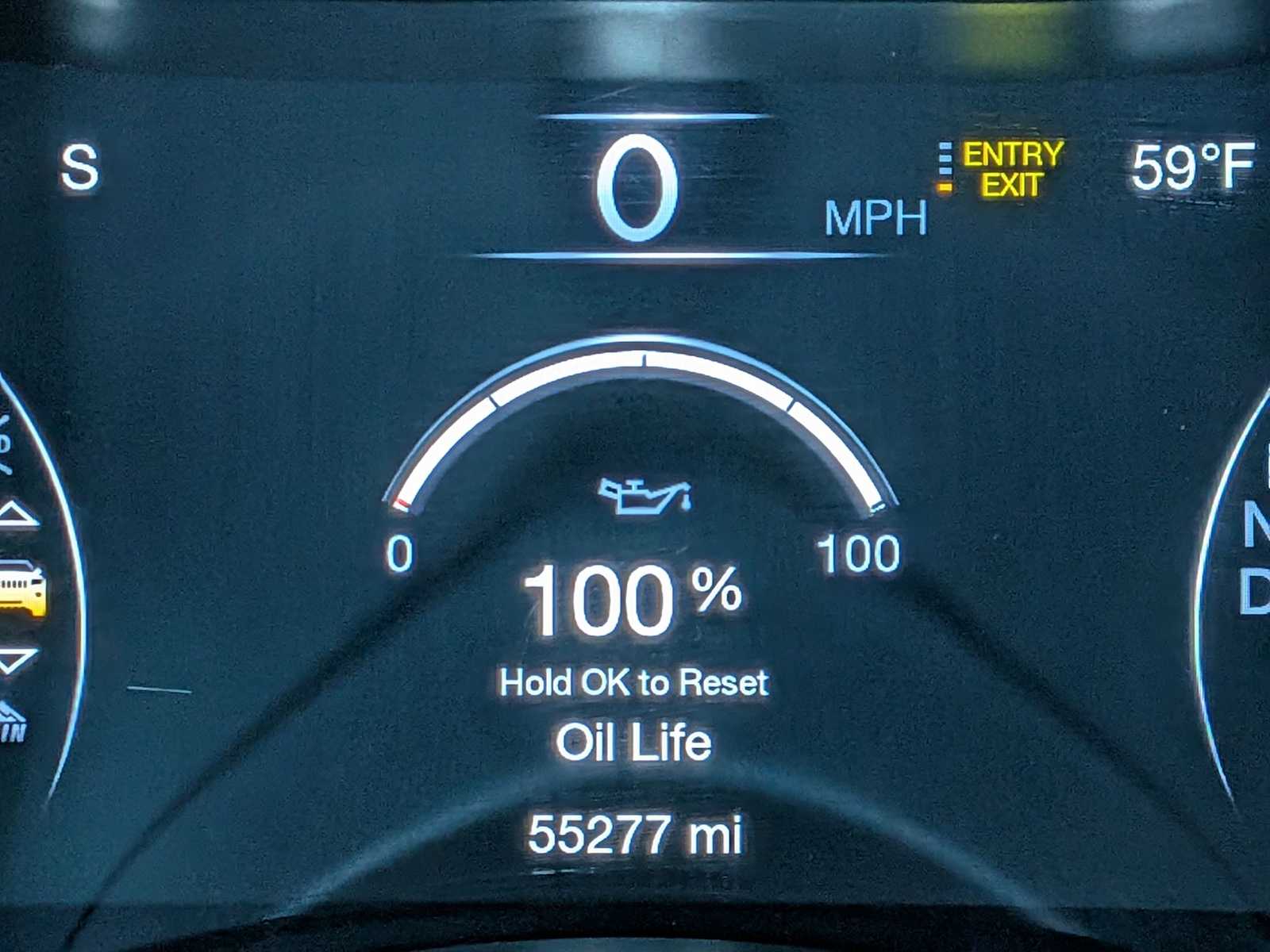 Thumbnail: 2020 Jeep Grand Cherokee - 32