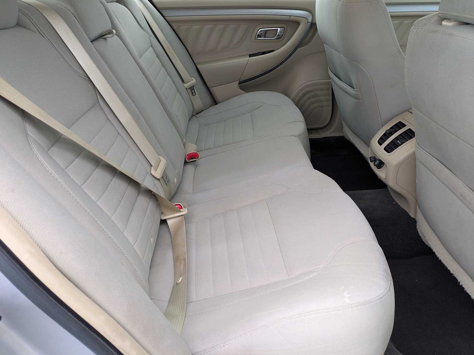 Thumbnail: 2017 Ford Taurus - 19