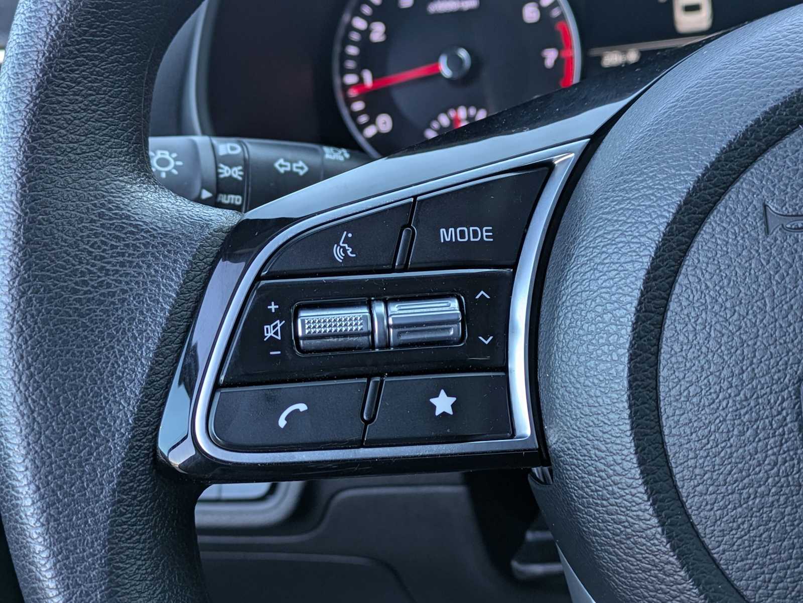 Thumbnail: 2024 Kia Forte - 21