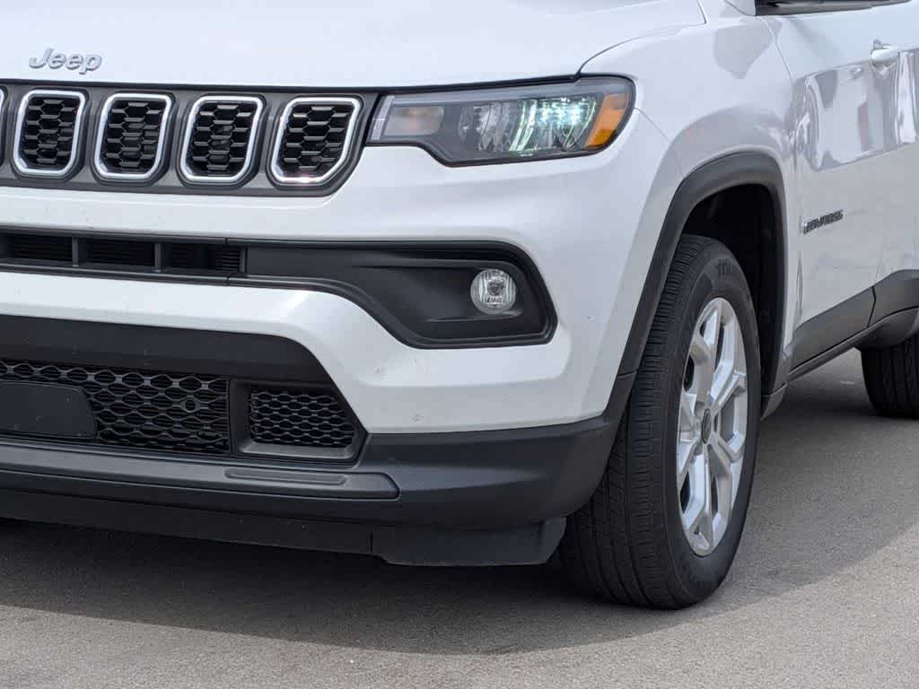 2025 Jeep Compass Latitude - Photo 9