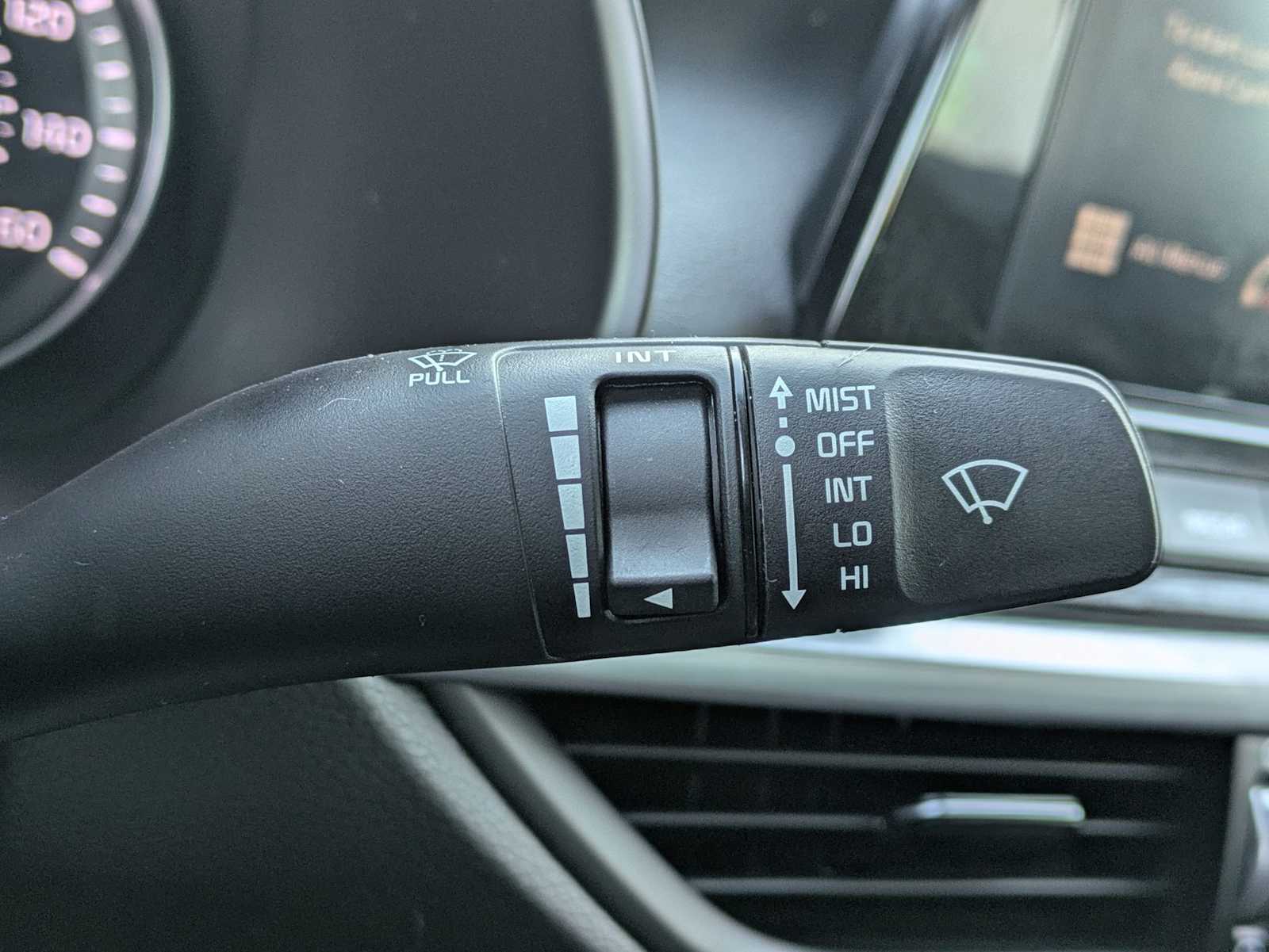 Thumbnail: 2024 Kia Forte - 23