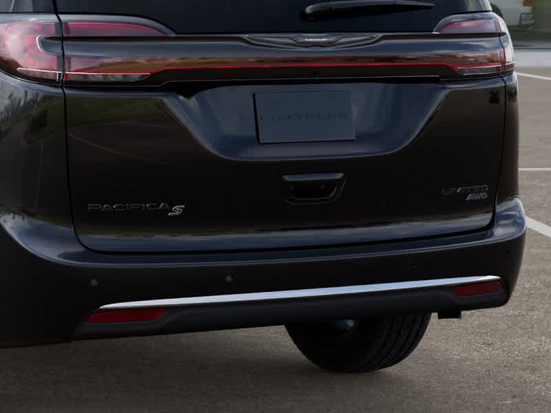 Thumbnail: 2026 Chrysler Pacifica - 13