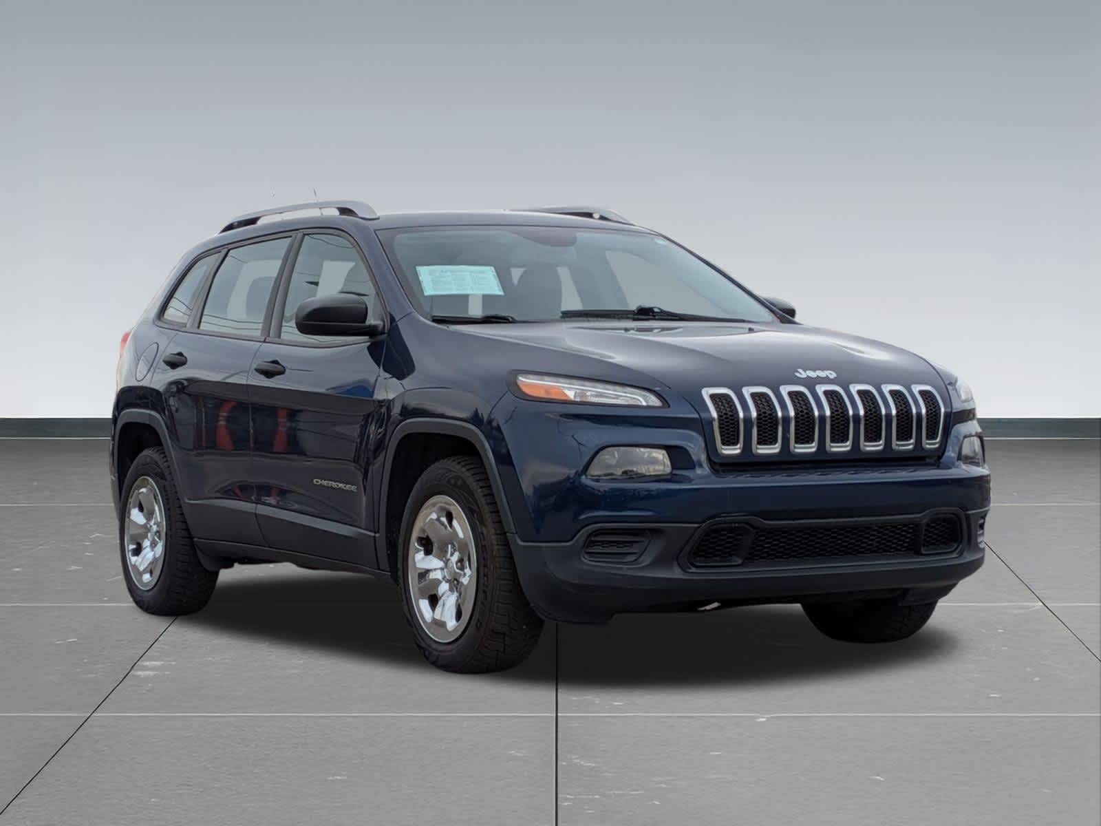 Thumbnail: 2018 Jeep Cherokee - 8