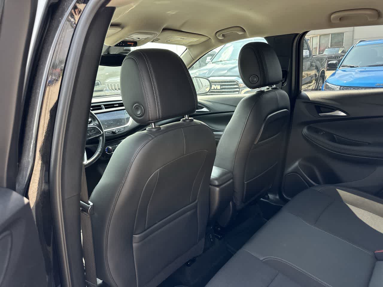 Thumbnail: 2020 Buick Encore GX - 23