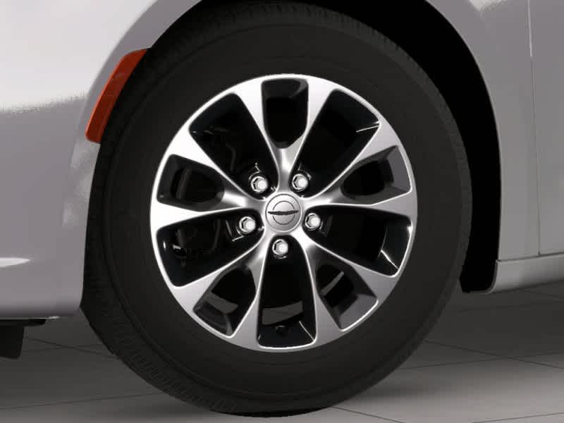 Thumbnail: 2026 Chrysler Pacifica - 11