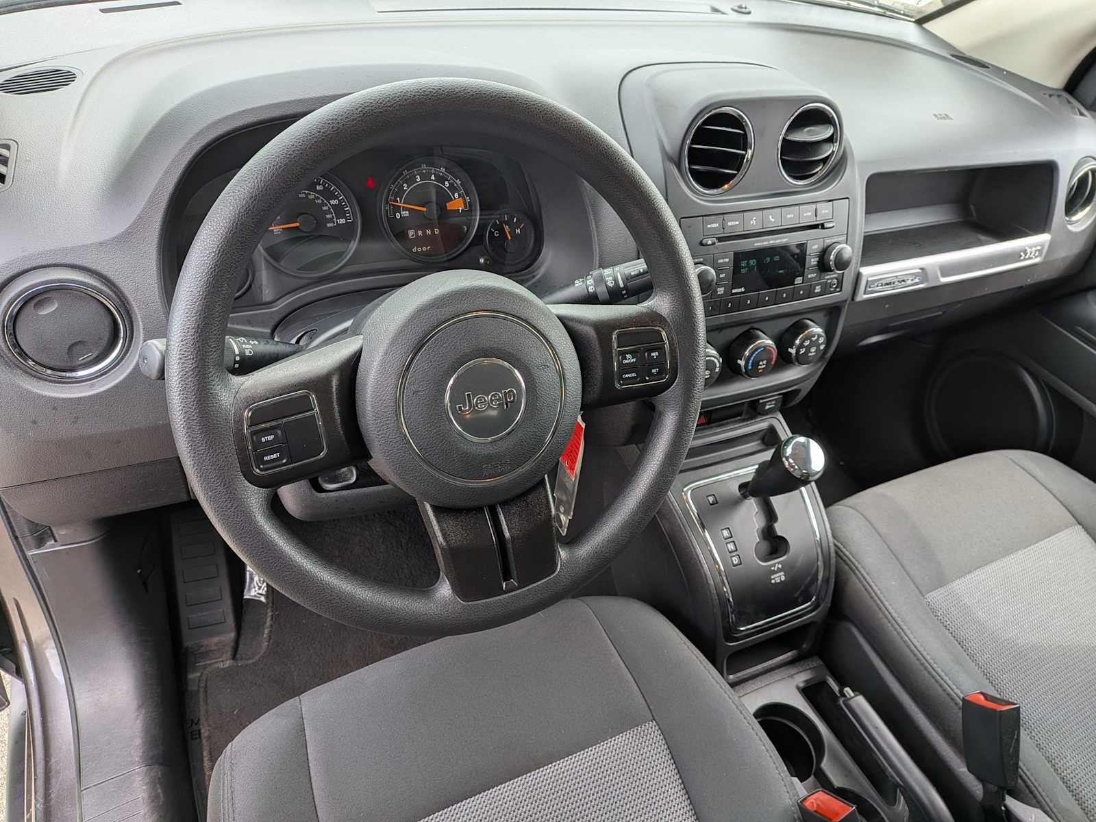 Thumbnail: 2017 Jeep Compass - 14