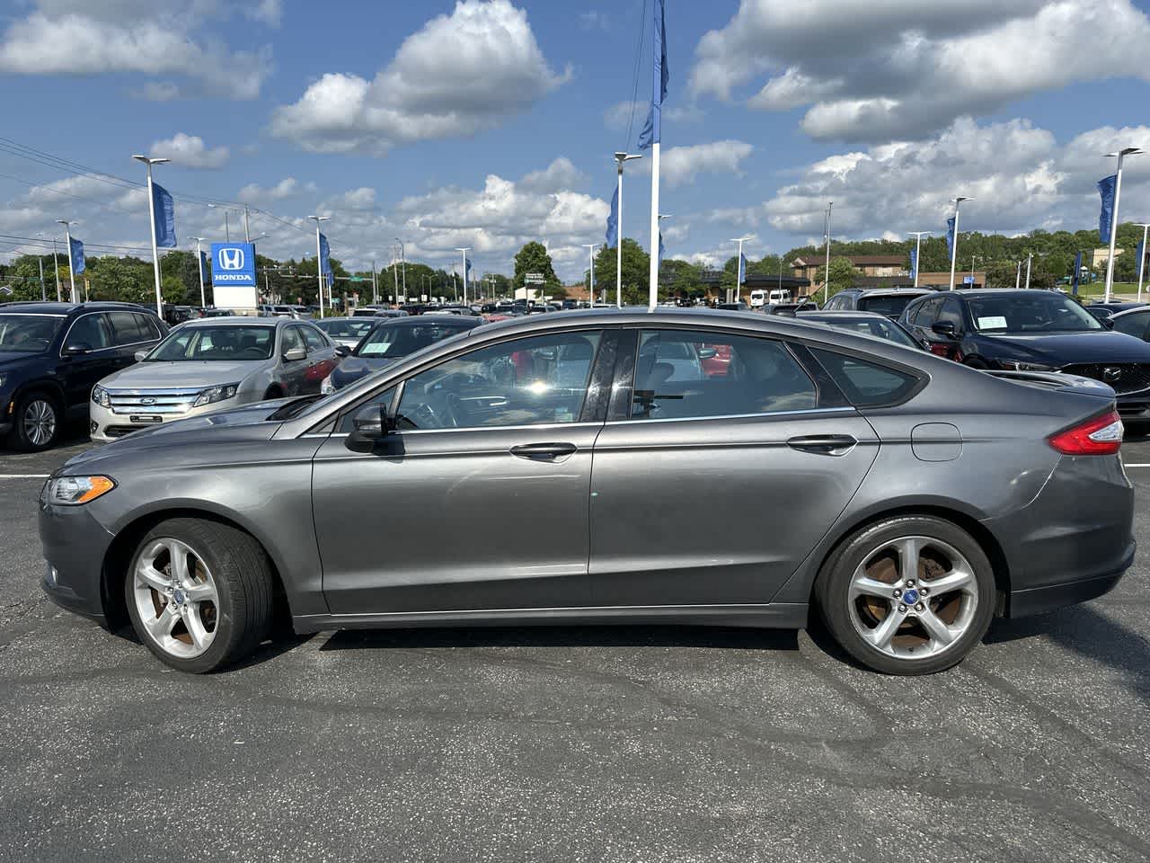 Thumbnail: 2013 Ford Fusion - 2