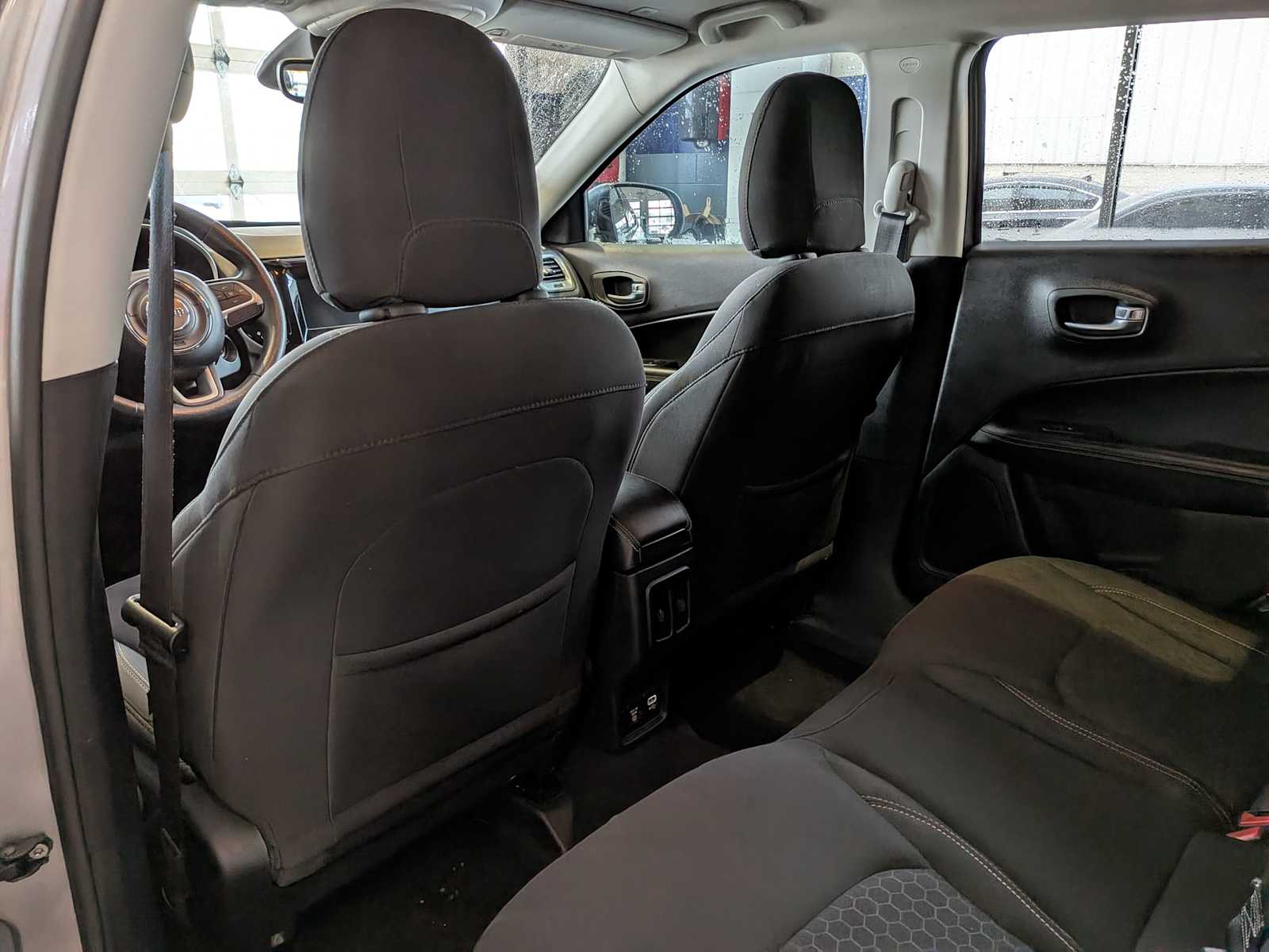 Thumbnail: 2018 Jeep Compass - 16