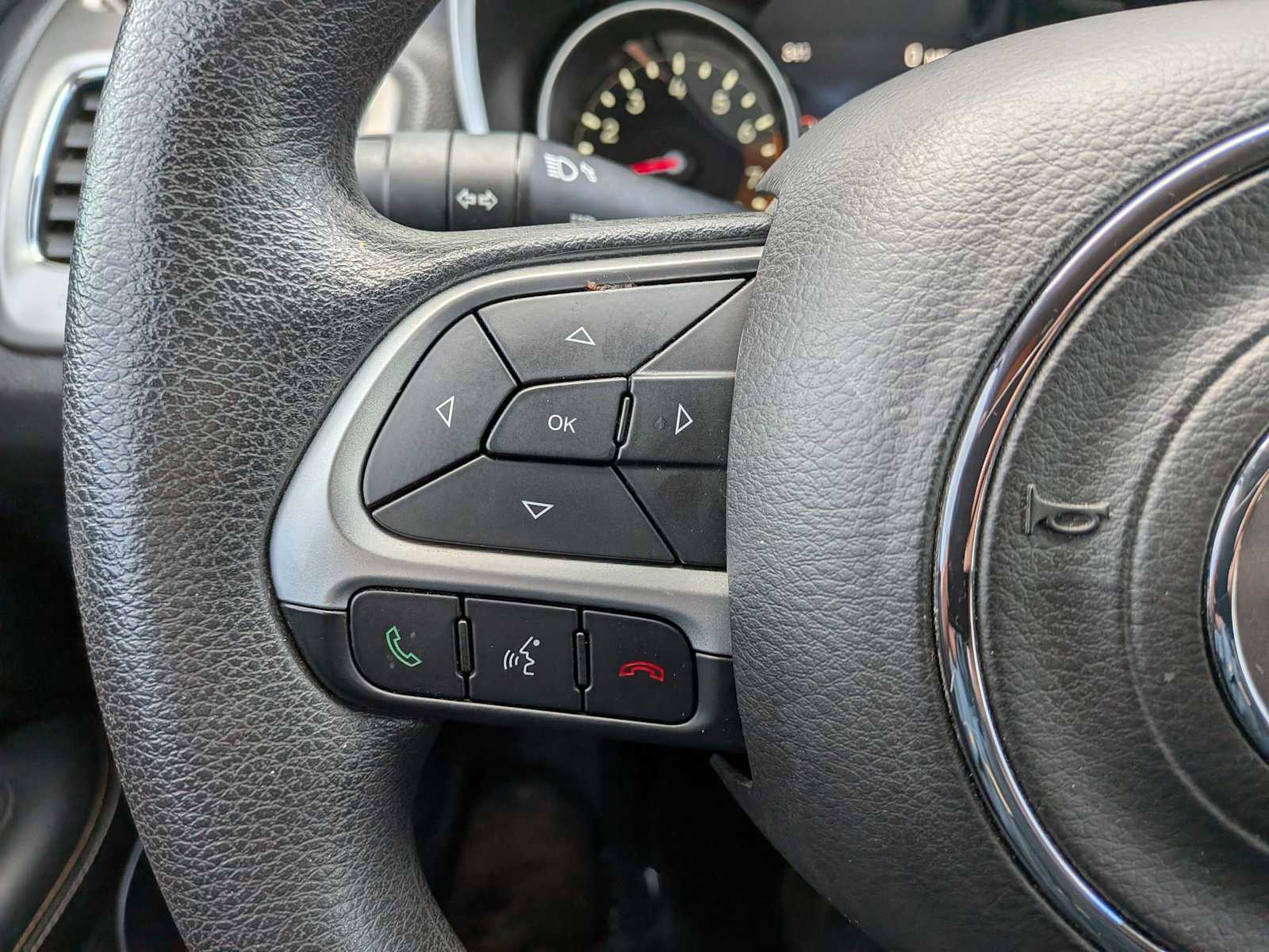 Thumbnail: 2018 Jeep Compass - 16