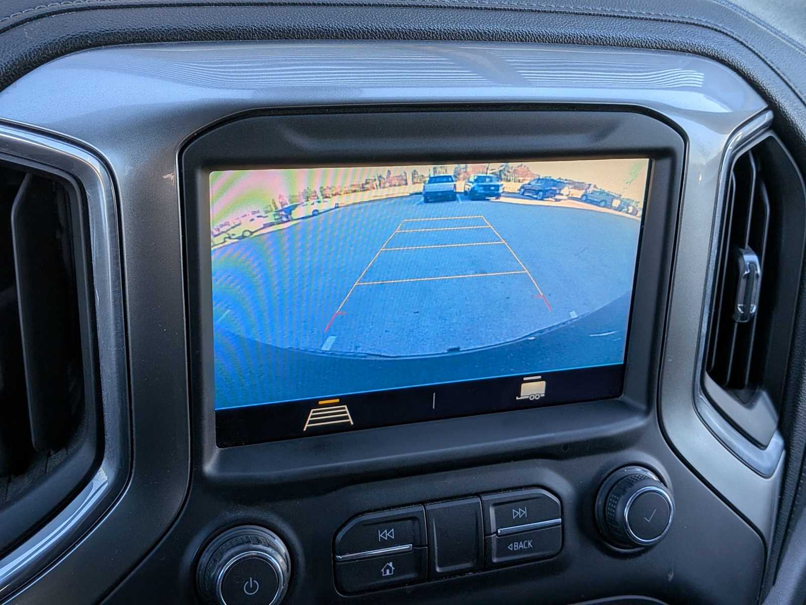 Thumbnail: 2020 Chevrolet Silverado 1500 - 26