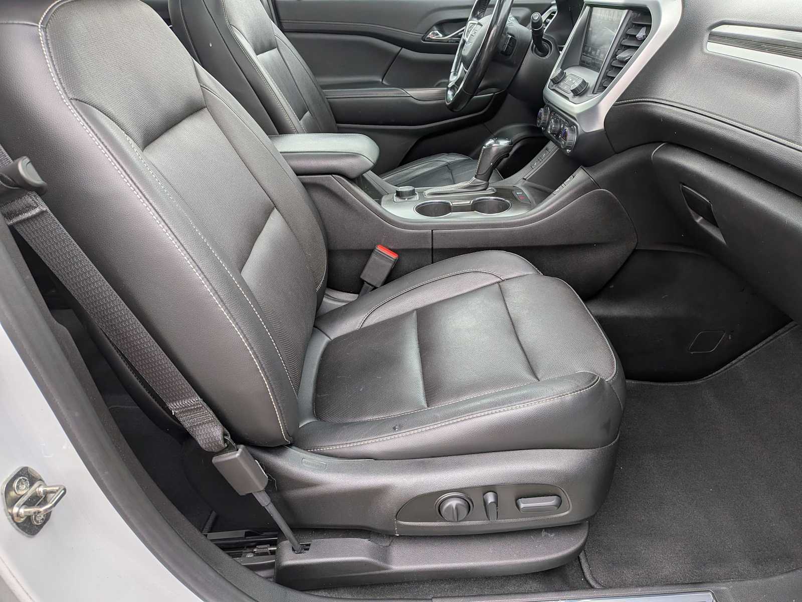 Thumbnail: 2019 GMC Acadia - 20