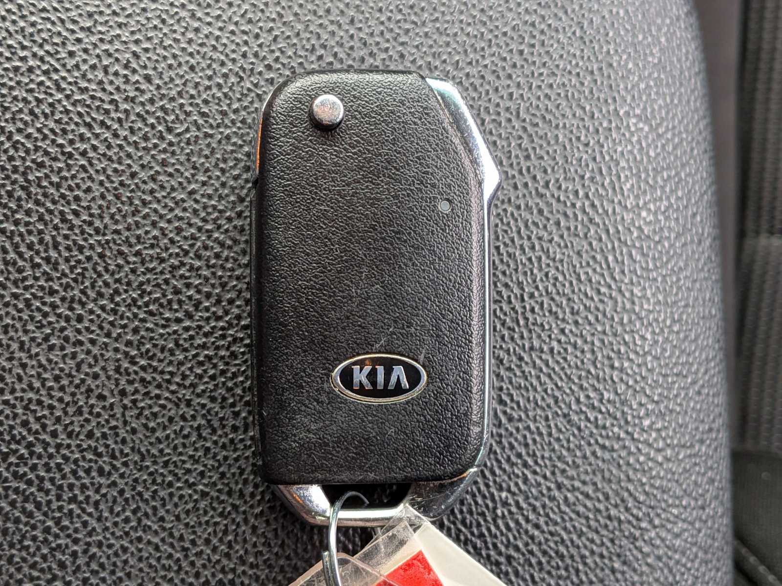 Thumbnail: 2020 Kia Forte - 32