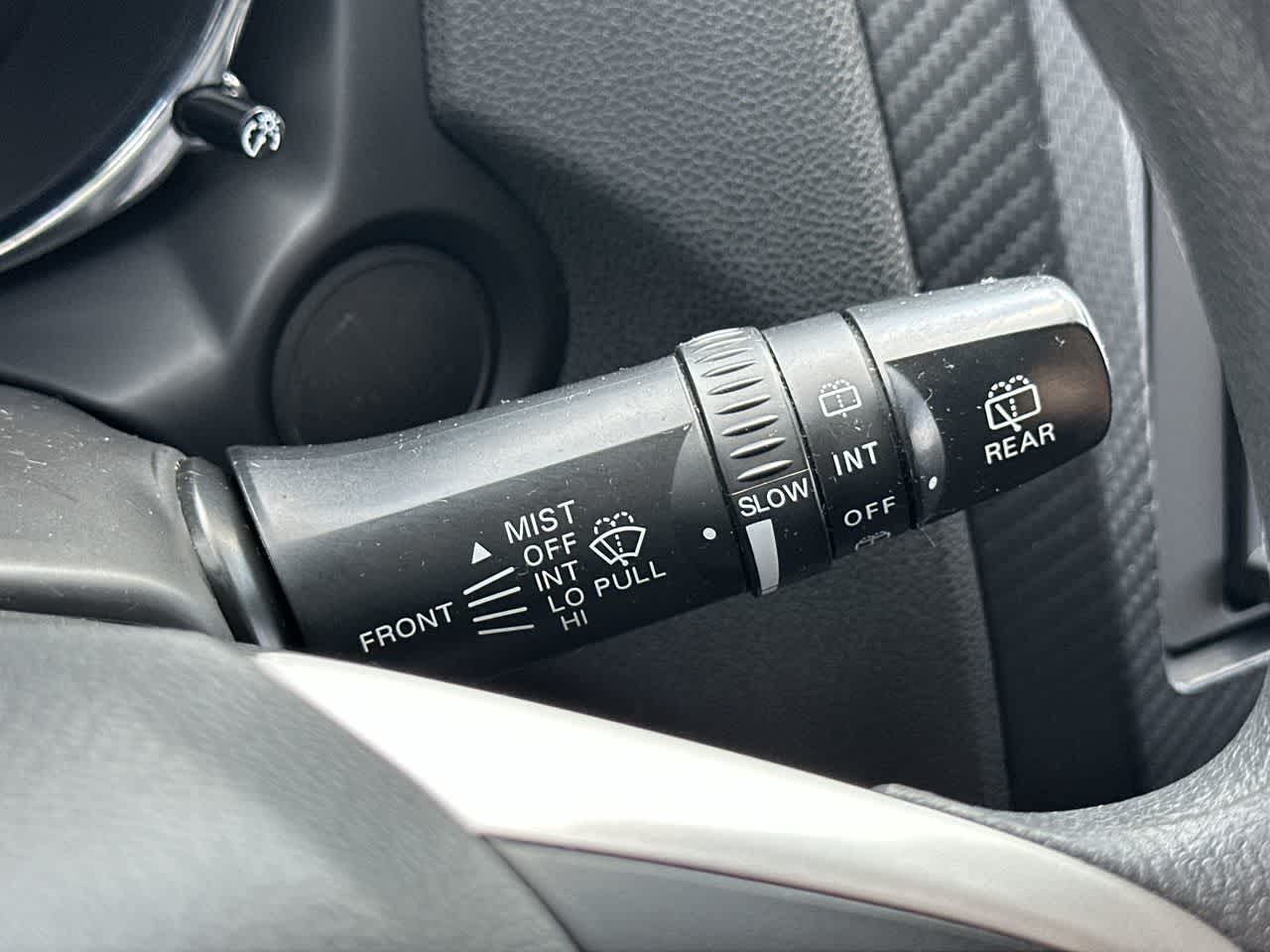 Thumbnail: 2018 Mitsubishi Outlander Sport - 21