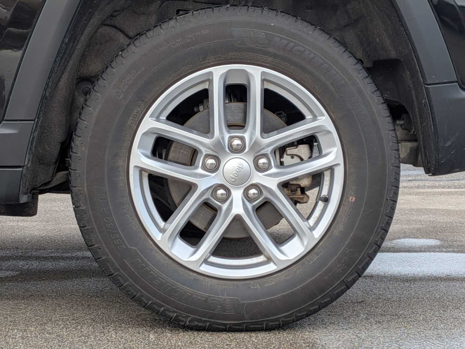 Thumbnail: 2023 Jeep Grand Cherokee - 14