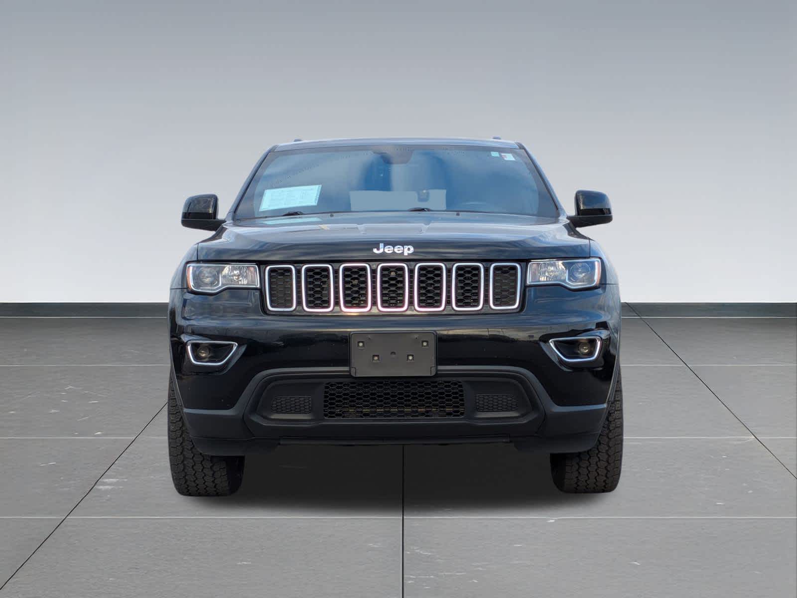 Thumbnail: 2017 Jeep Grand Cherokee - 9