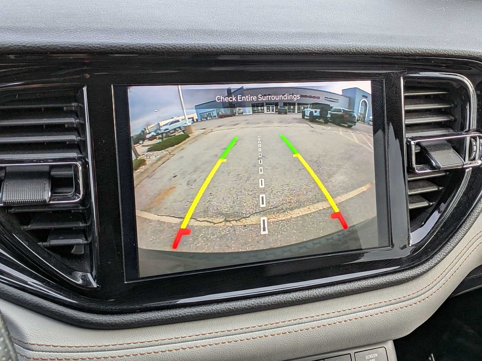 Thumbnail: 2022 Dodge Durango - 26