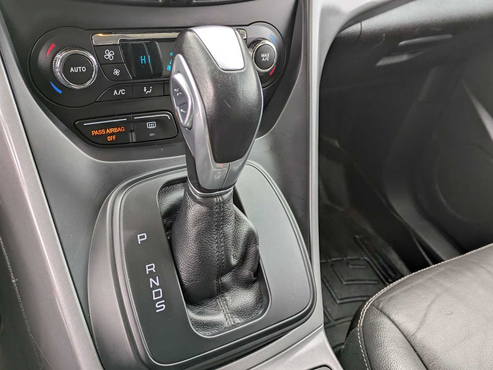 Thumbnail: 2016 Ford Escape - 30