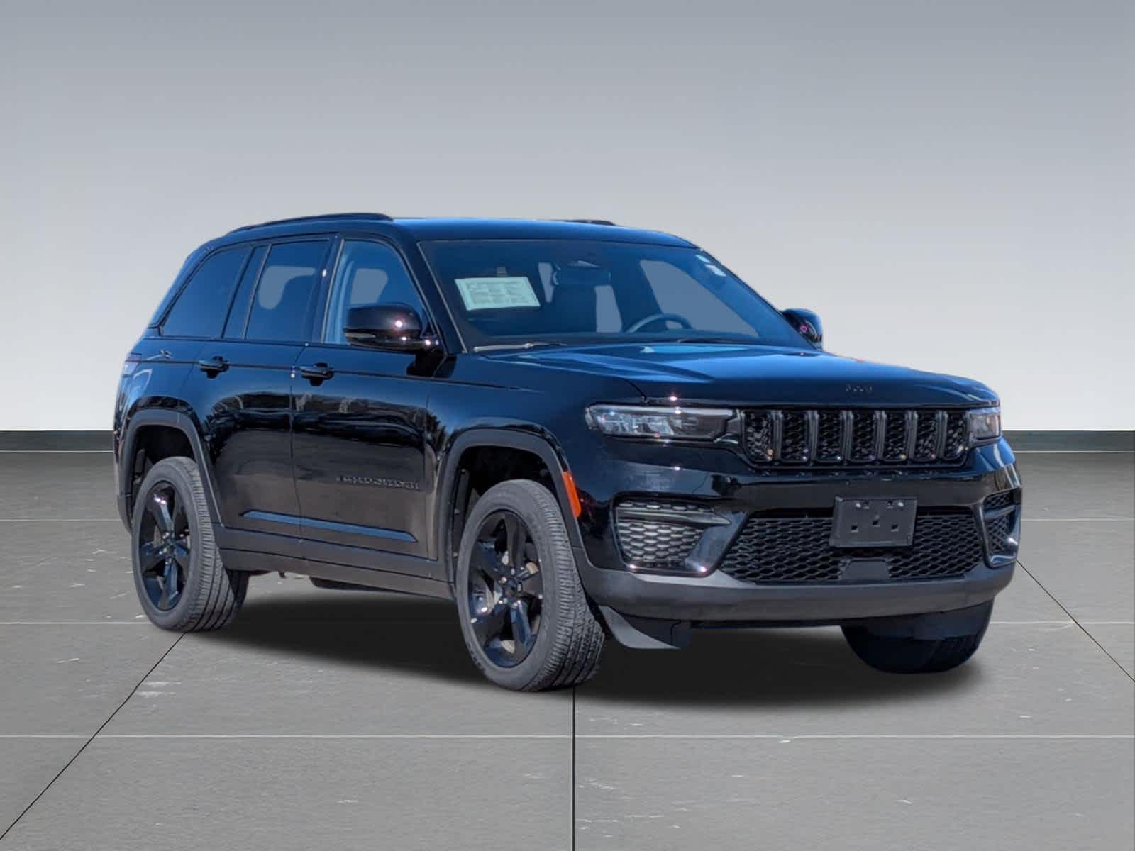 Thumbnail: 2023 Jeep Grand Cherokee - 7