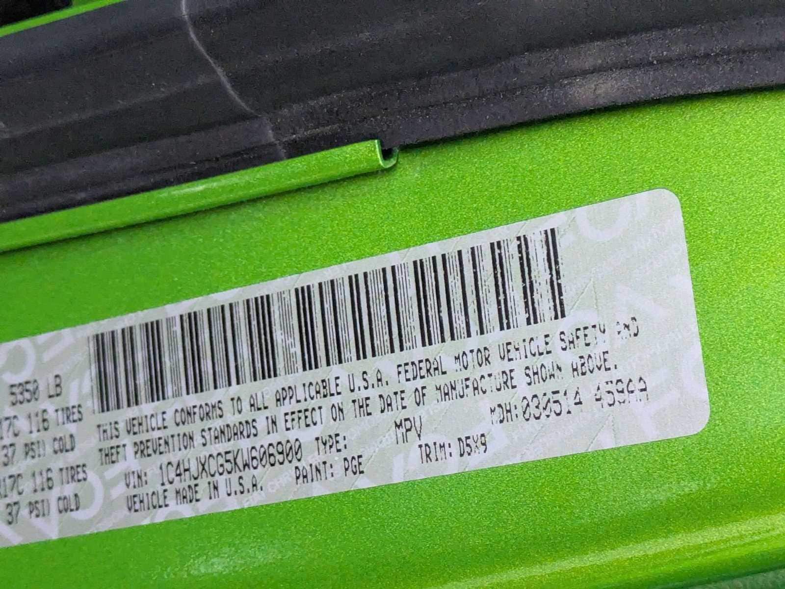 Thumbnail: 2019 Jeep Wrangler - 29