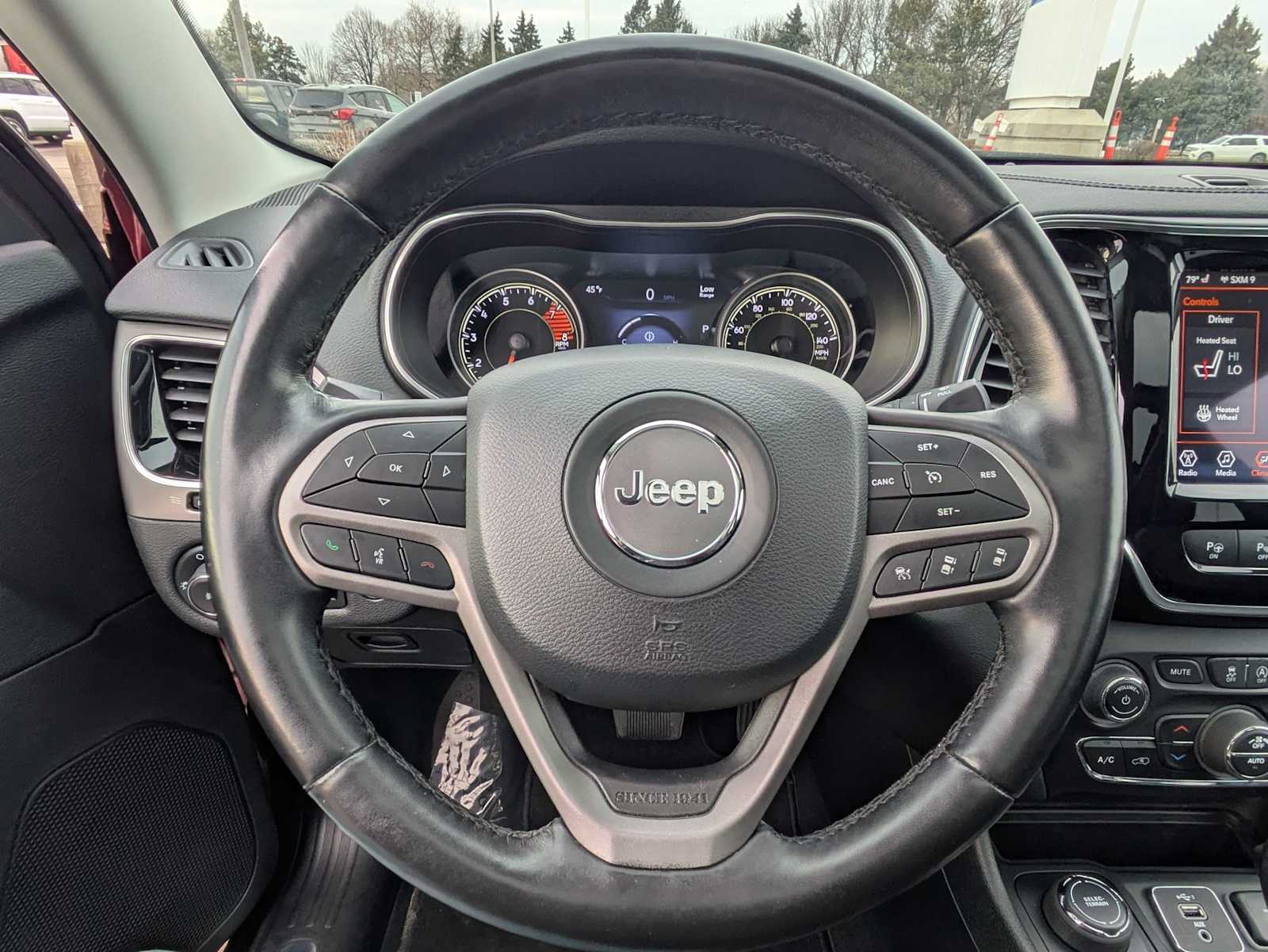 Thumbnail: 2021 Jeep Cherokee - 23