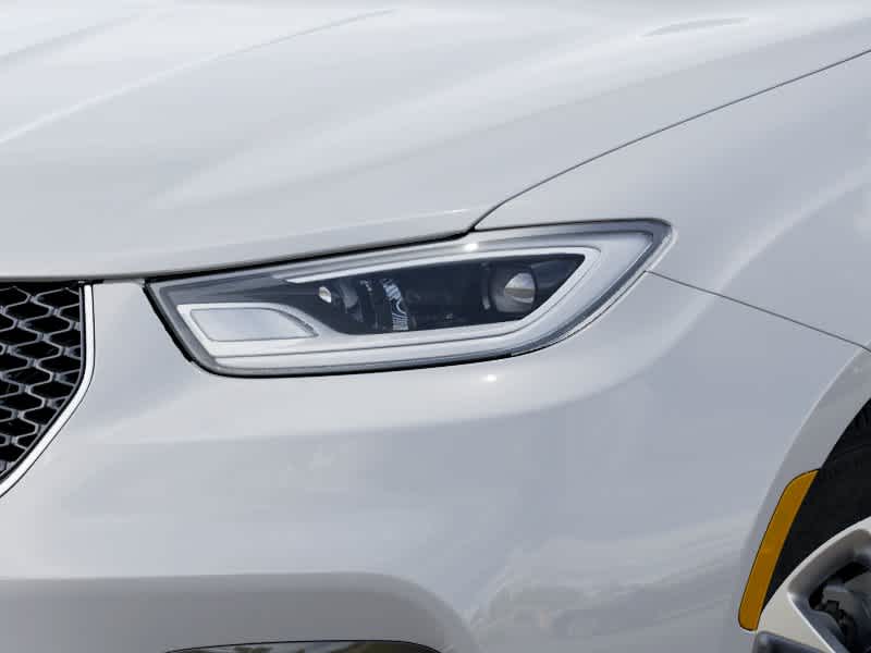 Thumbnail: 2026 Chrysler Pacifica - 10