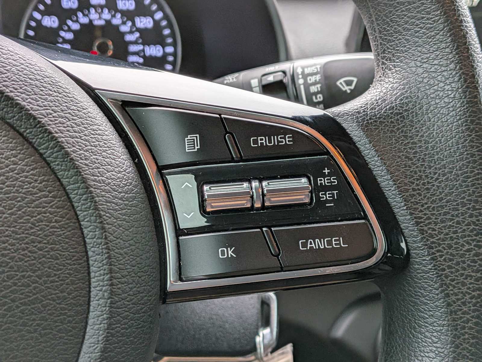 Thumbnail: 2020 Kia Forte - 21