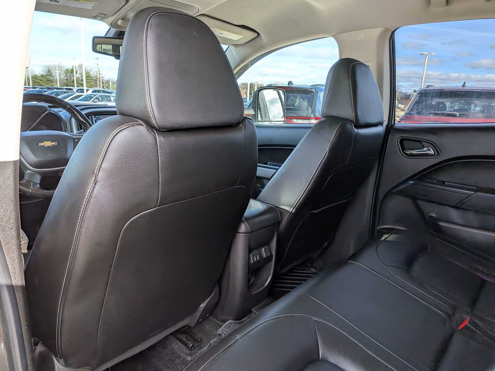 Thumbnail: 2018 Chevrolet Colorado - 17