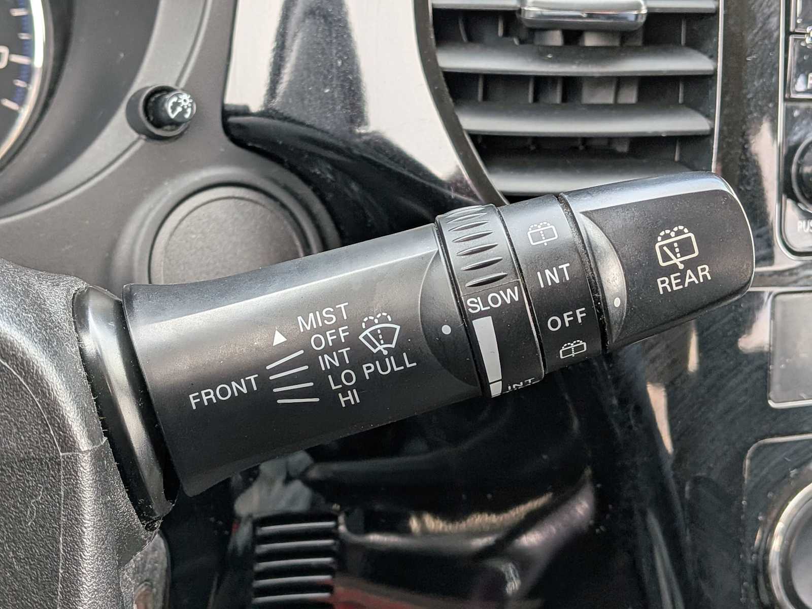 Thumbnail: 2017 Mitsubishi Outlander - 23