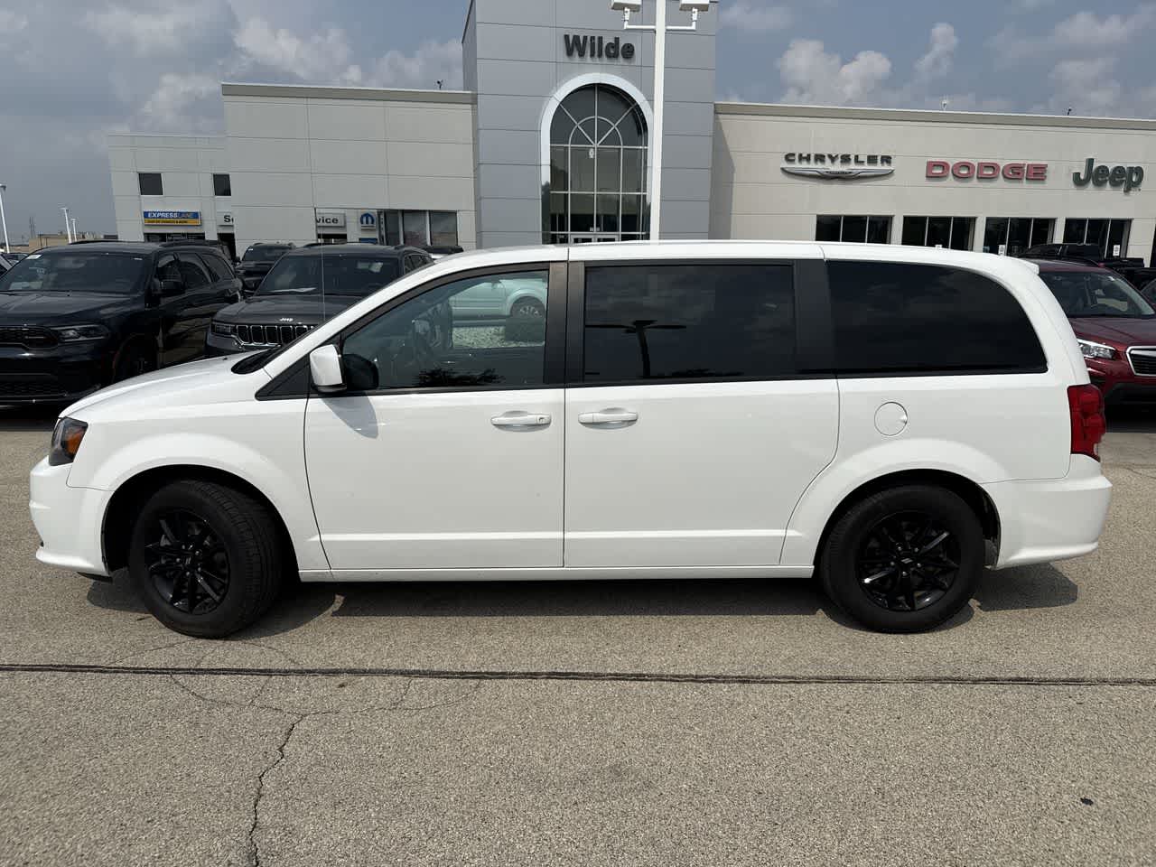 Thumbnail: 2019 Dodge Grand Caravan - 3