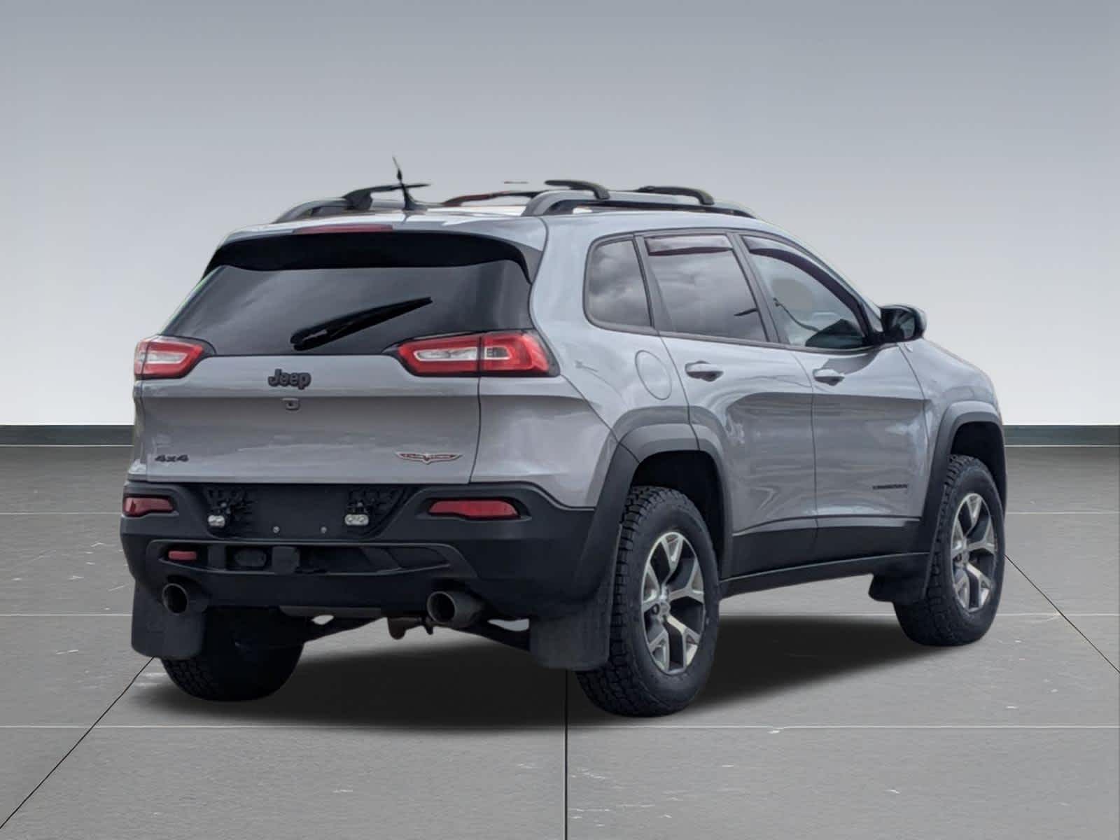 Thumbnail: 2015 Jeep Cherokee - 6