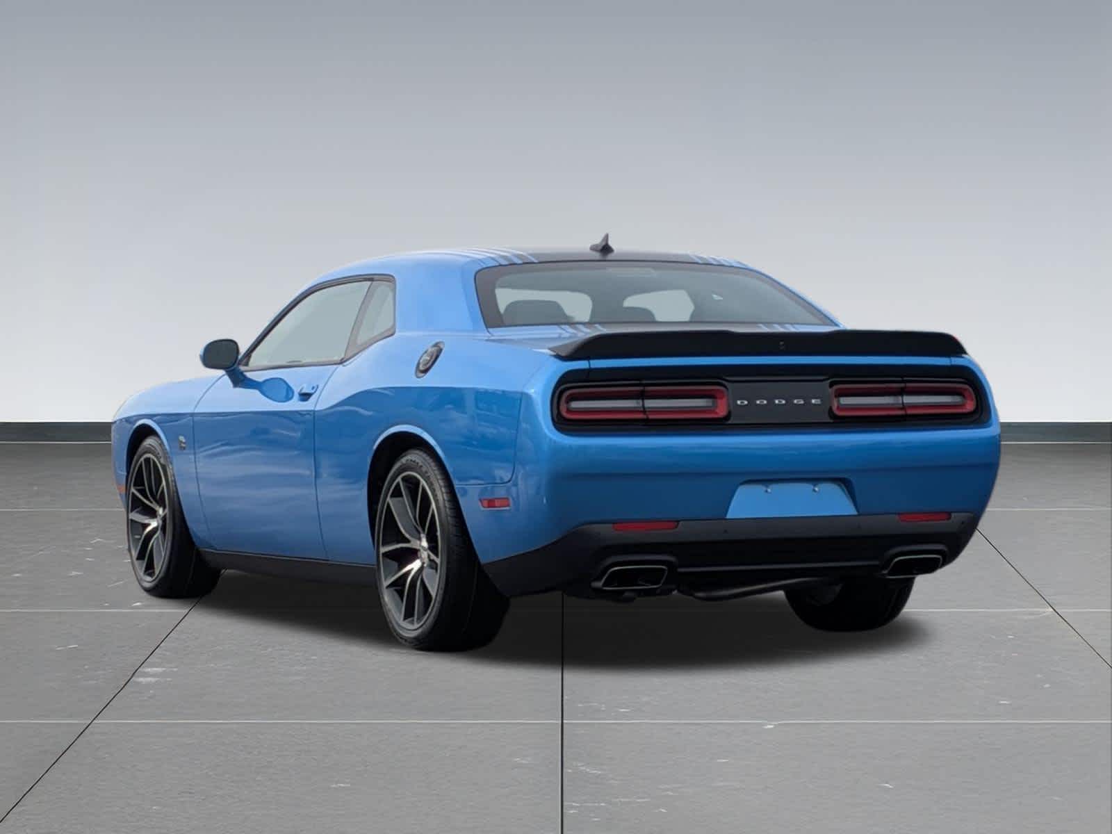 Thumbnail: 2016 Dodge Challenger - 3