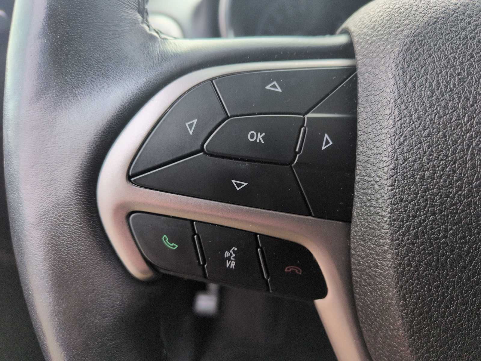 Thumbnail: 2018 Jeep Grand Cherokee - 22