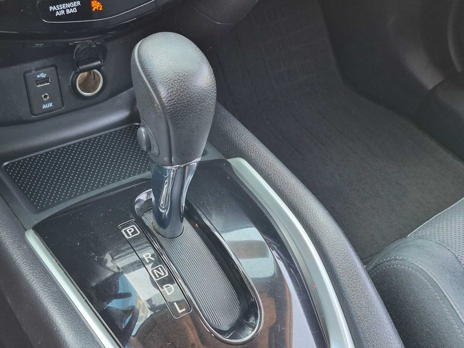 Thumbnail: 2015 Nissan Rogue - 39
