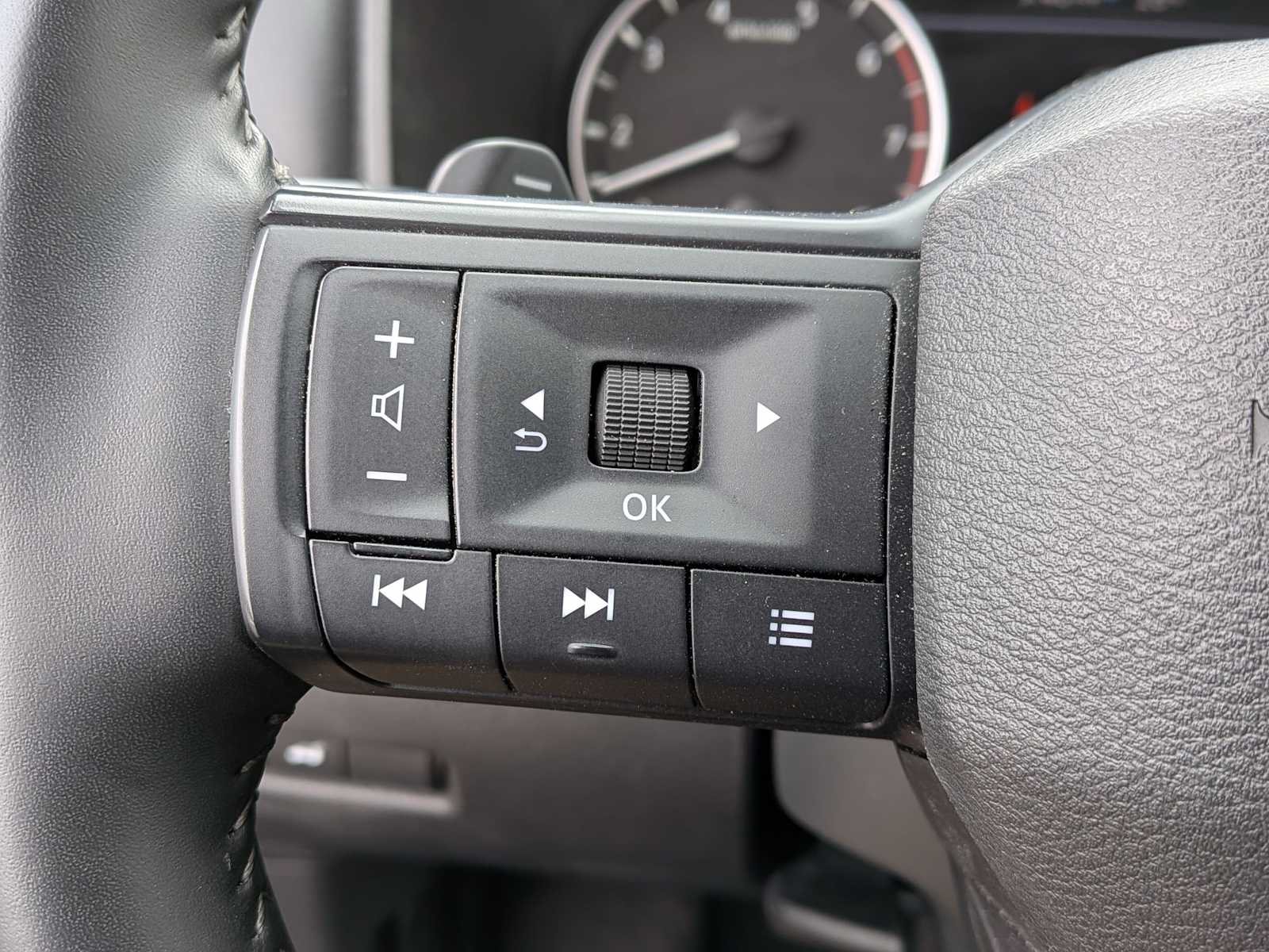 Thumbnail: 2025 Nissan Rogue - 21