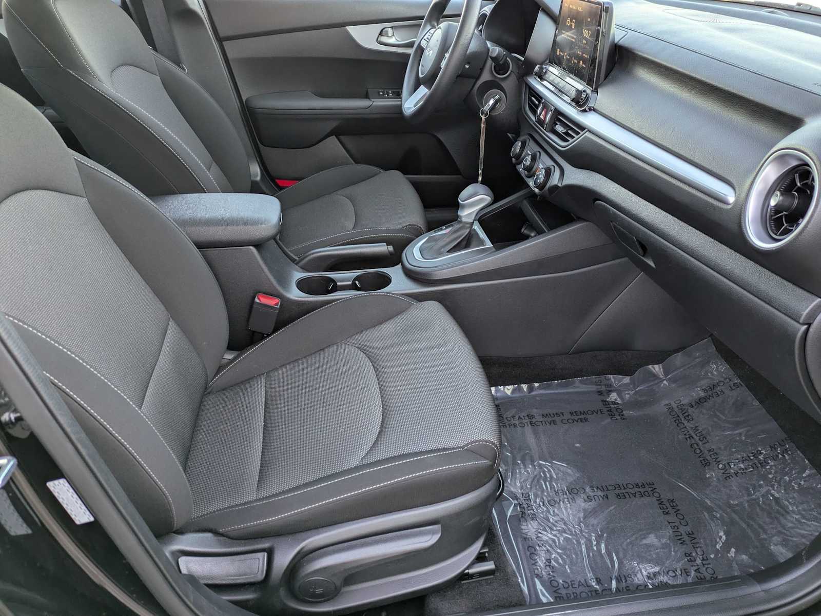 Thumbnail: 2024 Kia Forte - 19