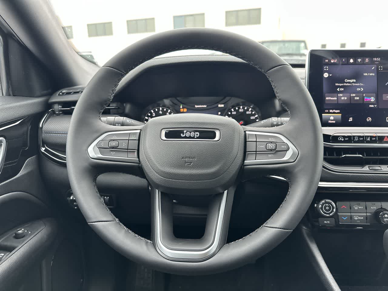 Thumbnail: 2025 Jeep Compass - 19